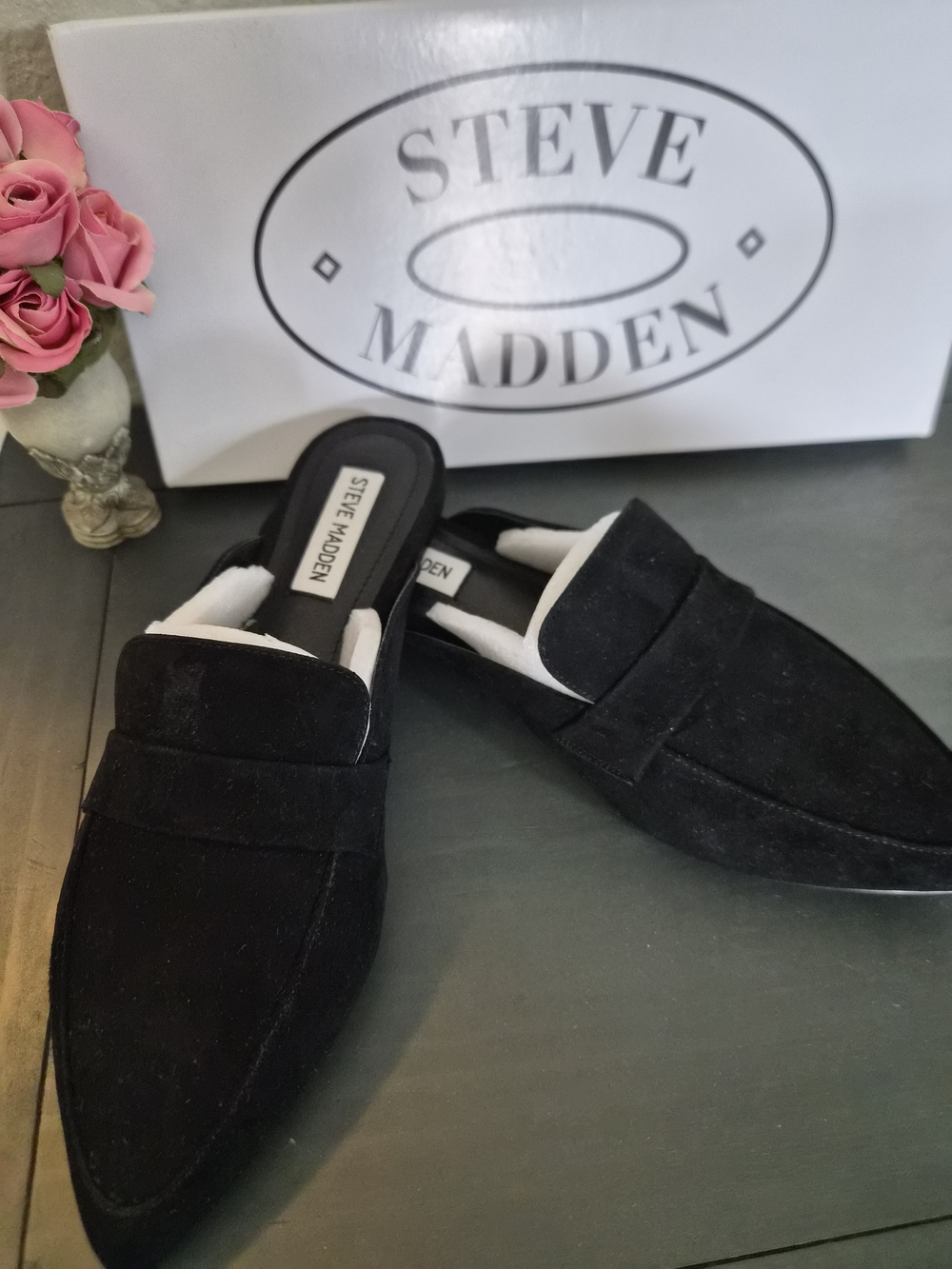 Steve Madden Black Suede Pointed-Toe Slip-On Loafers